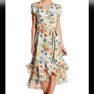 Wayf Oleander Floral Wrap Dress Size Small